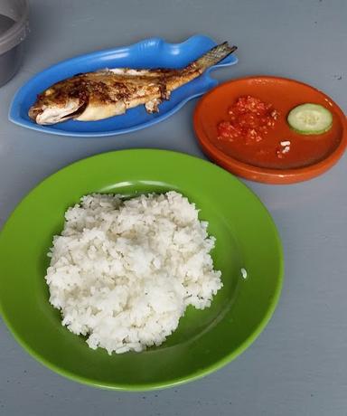 WARUNG MAKAN PAK HASYIM LANGAOR