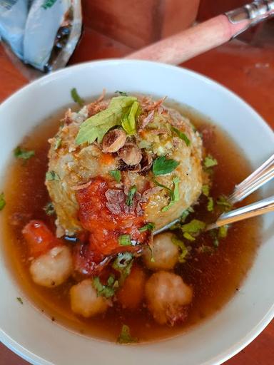 JENDERALE PENTOL ( BAKSO BANG LURI )