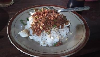 WARUNG MAKAN MBAH MUKINI