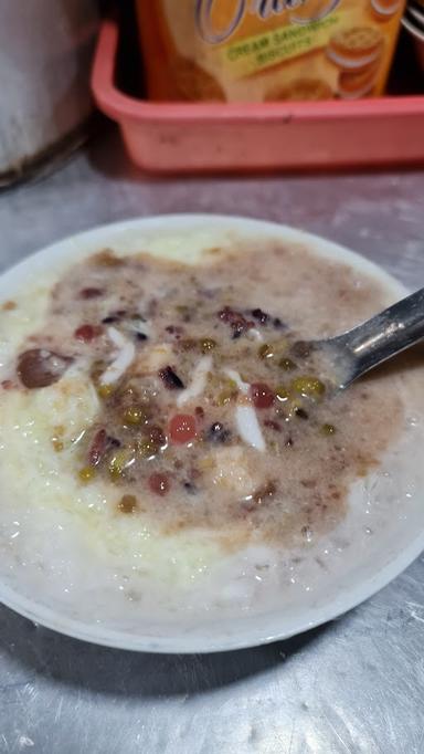 BUBUR KACANG IJO DAN ES KACANG IJO CAK UPIK