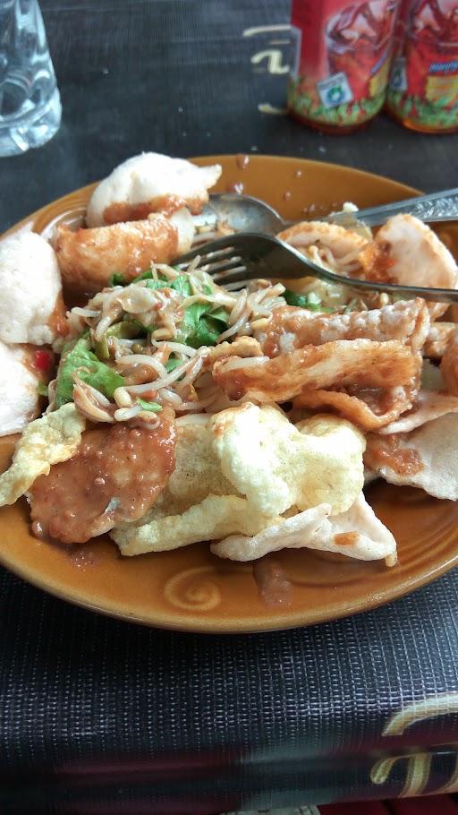 GADO GADO CAK MAT