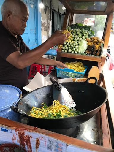 NASI GORENG PAK KAN