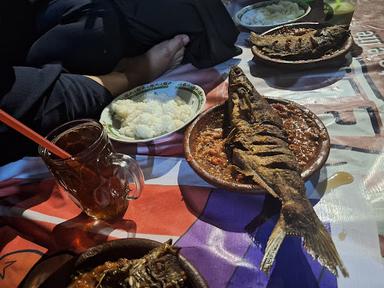 PECEL LELE CAK DI NGANJUK