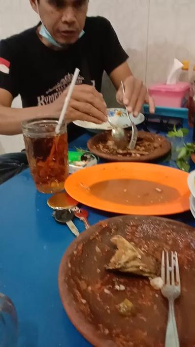 SARI LAUT IKAN BAKAR PECEL LELE PAK YUS