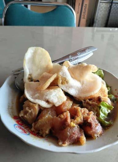 TAHU CAMPUR PAK DAR