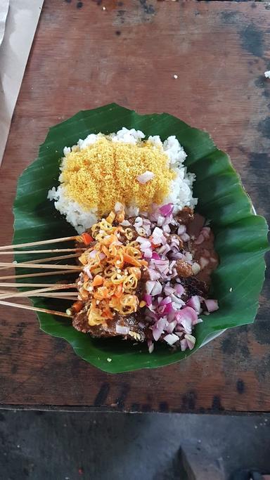 WARUNG SATE KELOPO TIARA