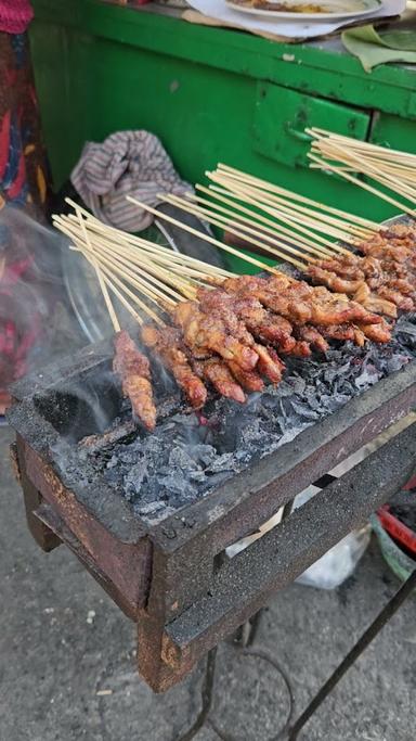 WARUNG SATE PAK SIRAT