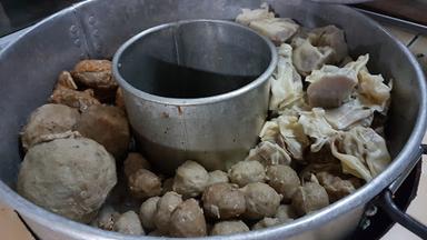 BAKSO BAKWAN MALANG CIPTA RASA