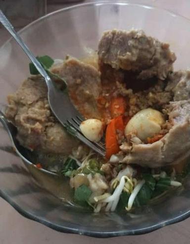 BAKSO MIE AYAM MEGA BINTANG