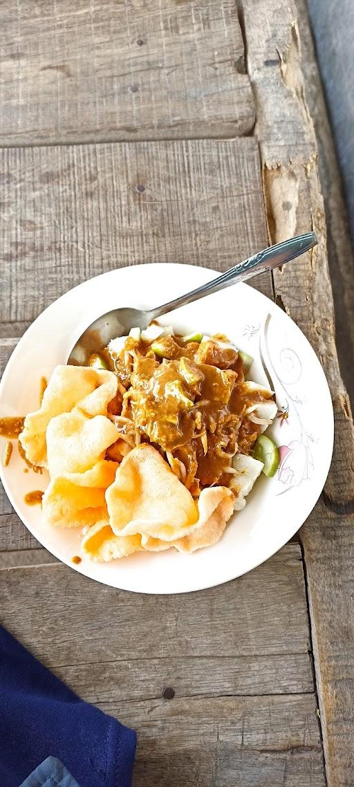 GADO-GADO DAN KETOPRAK