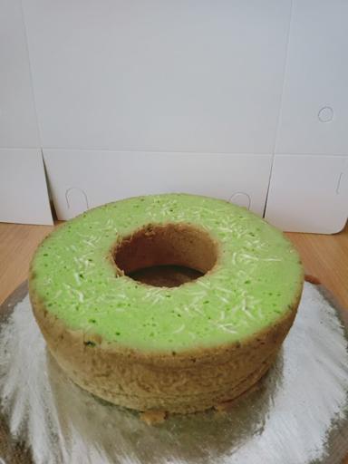 KEMBAR CAKE