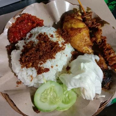 AYAM GORENG SERUNDENG SAMBAL MERCON