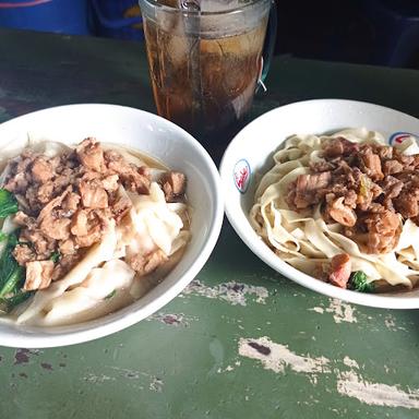 BAKMI AYAM SELERA RASA