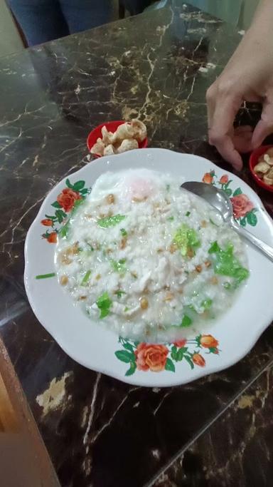 BUBUR AKHUN SINGKAWANG