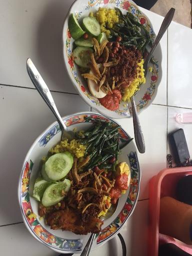 NASI KUNING SUKA SUKA