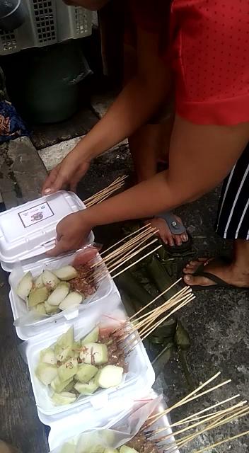 SATE AYAM PAK HERI 1971