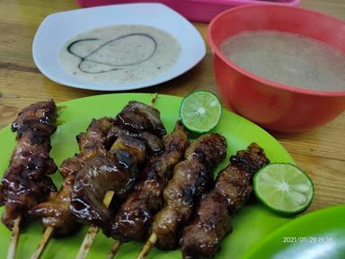 SATE BABI & BAKUT ALENG