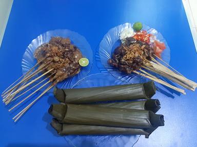 WARUNG SATE AYAM PAK A'AT