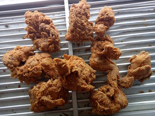 D KRIUK FRIED CHICKEN WARENG