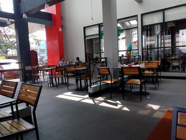 KFC GRAND WISATA BEKASI