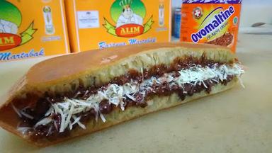 MARTABAK ALIM JABABEKA PINTU 7