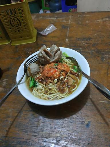 MIE AYAM & BAKSO PAKDE SAKIR