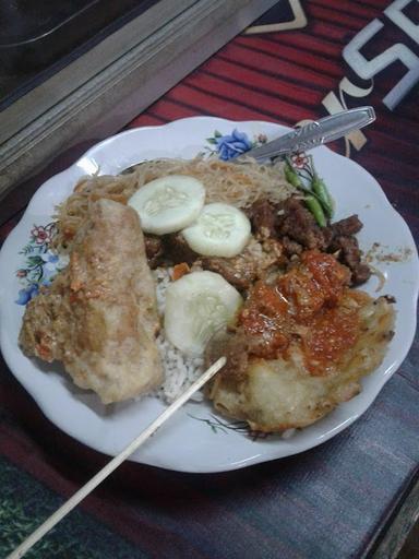 NASI UDUK BETAWI PAK BUDI