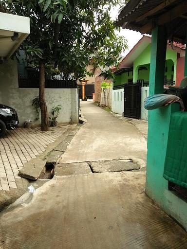 NASI UDUK IBU MAWAR