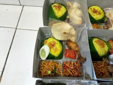 NASI UDUK MAMA FITRI