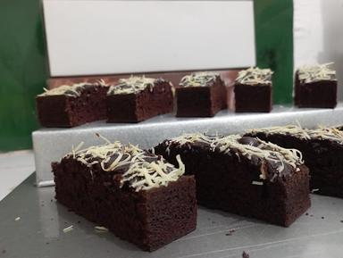 BROWNIES PELITA JAYA