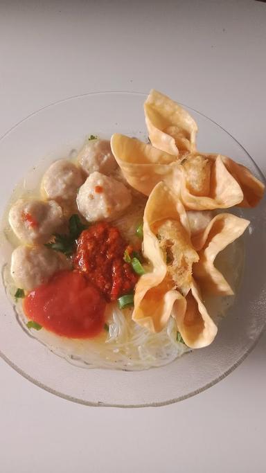 BAKMI BAKSO AYAM GENDOET