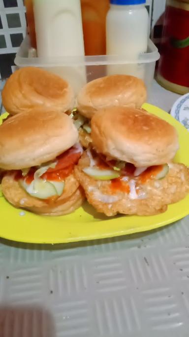 BURGER MANTUL RADEKEY