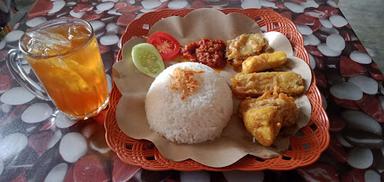 AYAM PENYET & PECEL LELE SAMBAL LEGIT