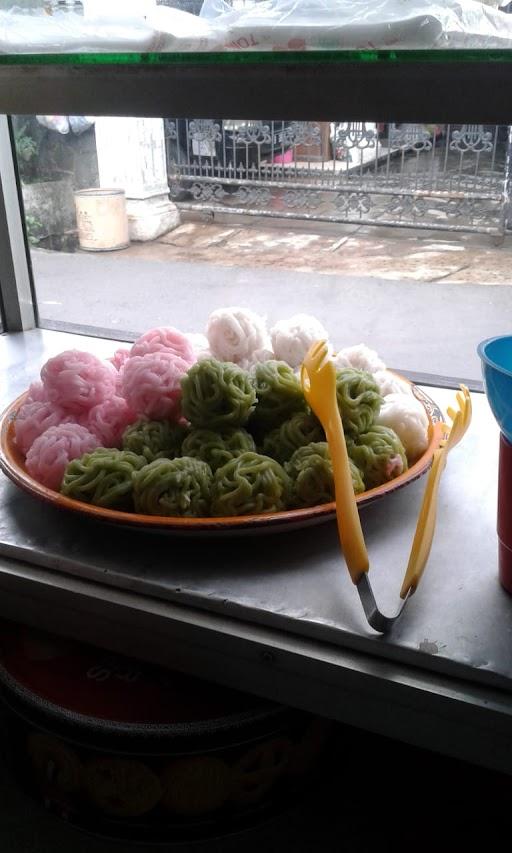 KUE PUTU MAYANG BETAWI ASIYAH