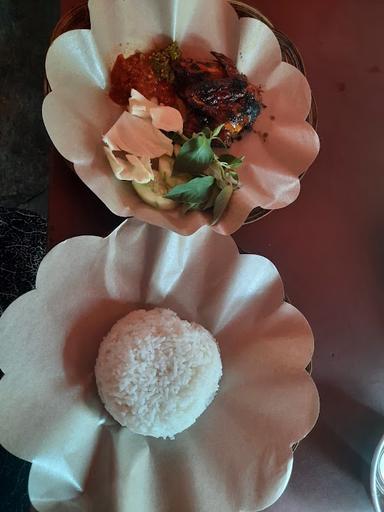 AYAM BAKAR ABG