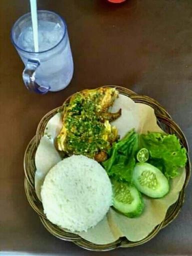 AYAM BAKAR SAUS MADU SAMBAL DOWER