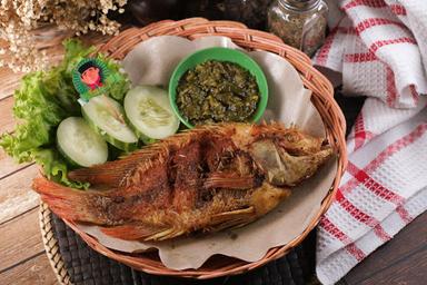 AYAM PENYET SAMBEL IJO BANG H. IIS