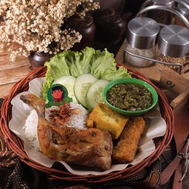 AYAM PENYET SAMBEL IJO BANG H.IIS ( DELIVERY ONLY)