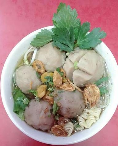 BAKMIE AYAM DAN BAKSO SAPI LOSARI