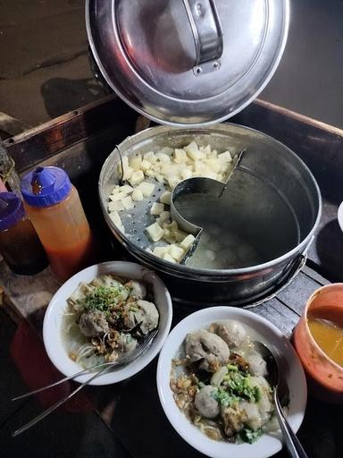 BAKSO PENGKOLAN KANG RUDI