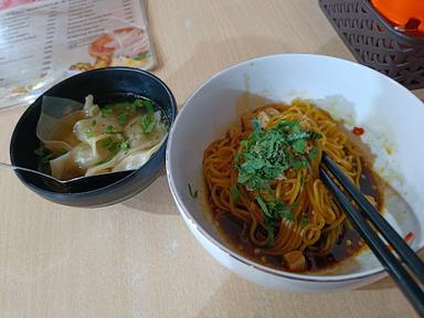 BAKSO RUSUK SUNANGIRI THAMRIN