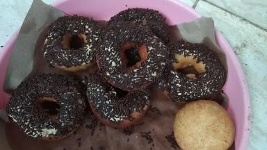 DONAT  IBU WENI 