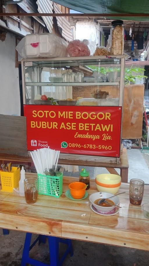 IBUNYA LIA.... SOTO MIE BOGOR DAN BUBUR ASE BETAWI