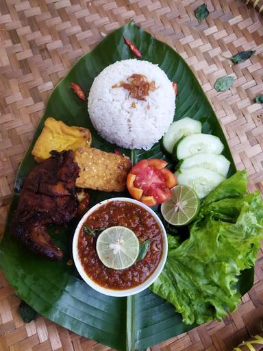 KEDAI BANG ANDRE SENAYAN