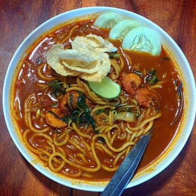 MIE ACEH SEAFOOD BANG JOEL PETAMBURAN