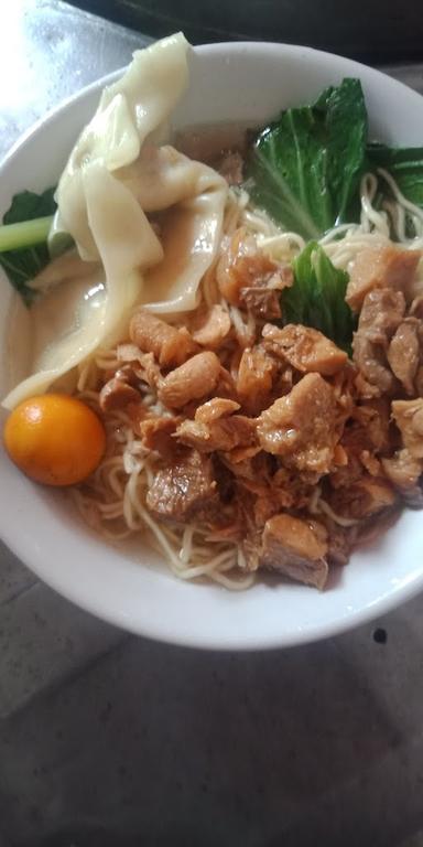 MIE AYAM BASO SUGENG