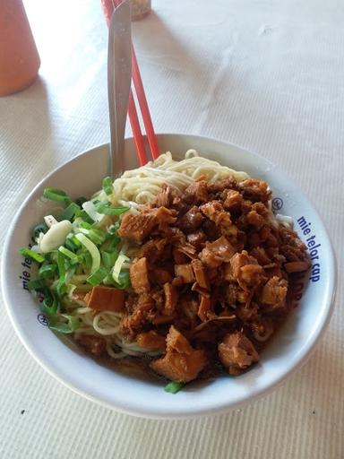 MIE AYAM BENHIL