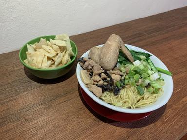 MIE AYAM KRIBO