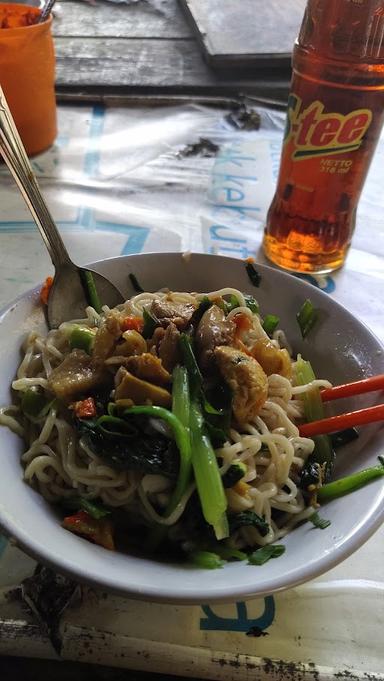 MIE AYAM SIMIN