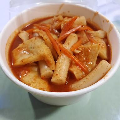 MR O TTEOKBOKKI